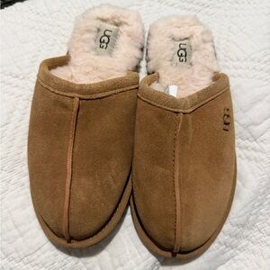 Pearle UGGplush Chestnut Slippers